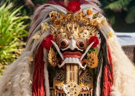 Melik Wuku Rangda Tiga: Mengapa Harus Dibayuh?