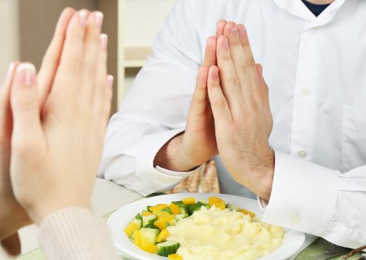 Berdoa sebelum makan: cara bersyukur paling sederhana